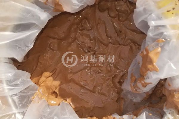 耐火泥漿
